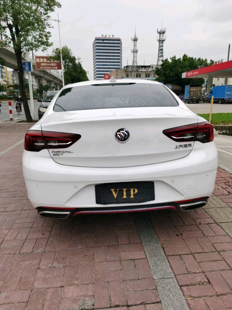 东莞18年别克君威9