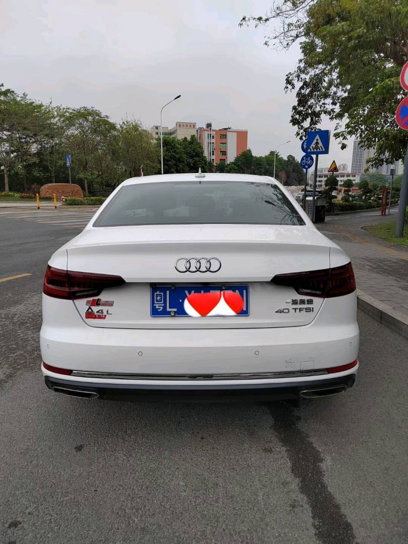 广州19年奥迪A4L9