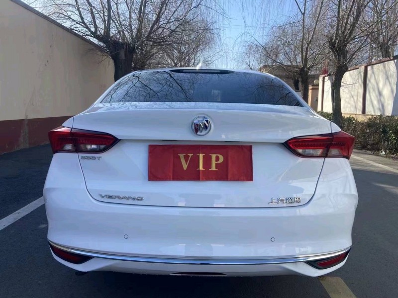 青岛23年别克威朗9