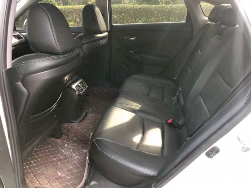 珠海18年本田思铂睿7