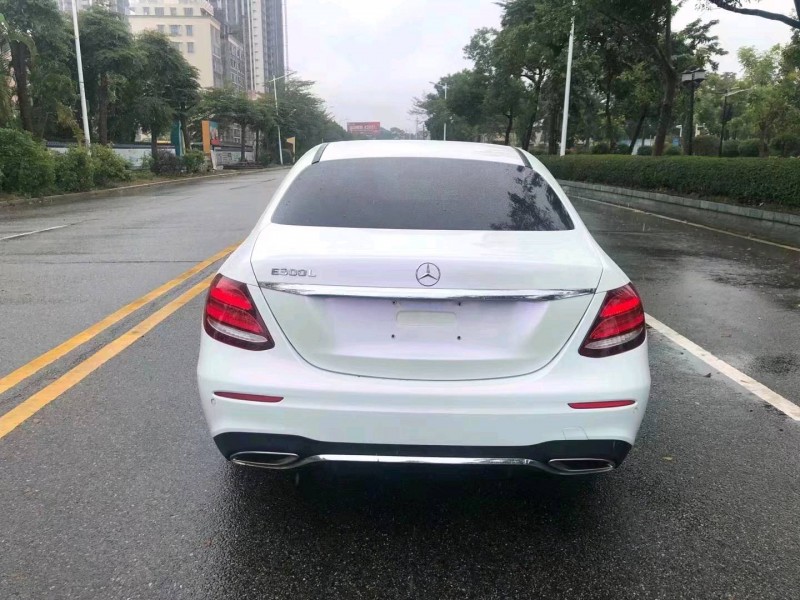 珠海18年奔驰E8