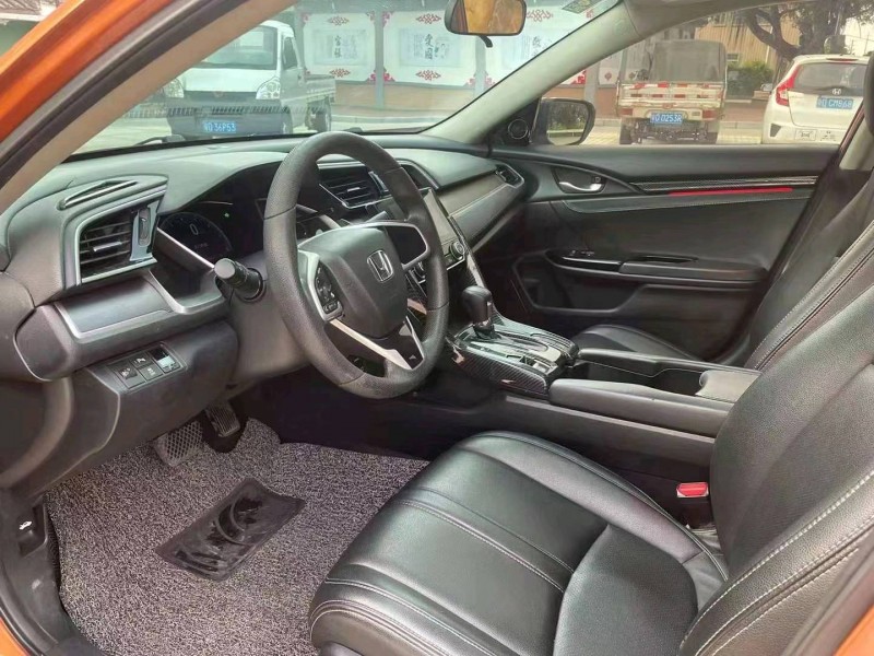 珠海16年本田思域5