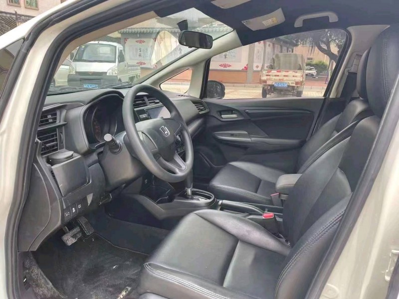 珠海20年本田飞度7