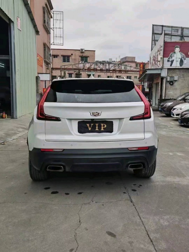 汕頭20年凱迪拉克XT47