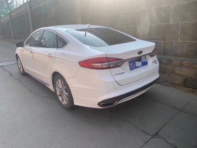 青岛18年福特蒙迪欧9