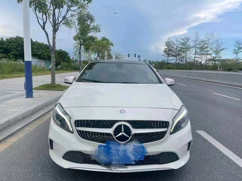 珠海17年奔驰A1