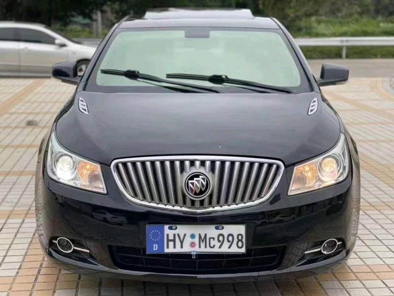 珠海11年别克君越1