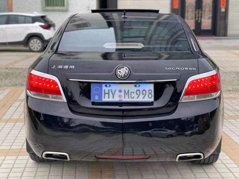 珠海11年别克君越2