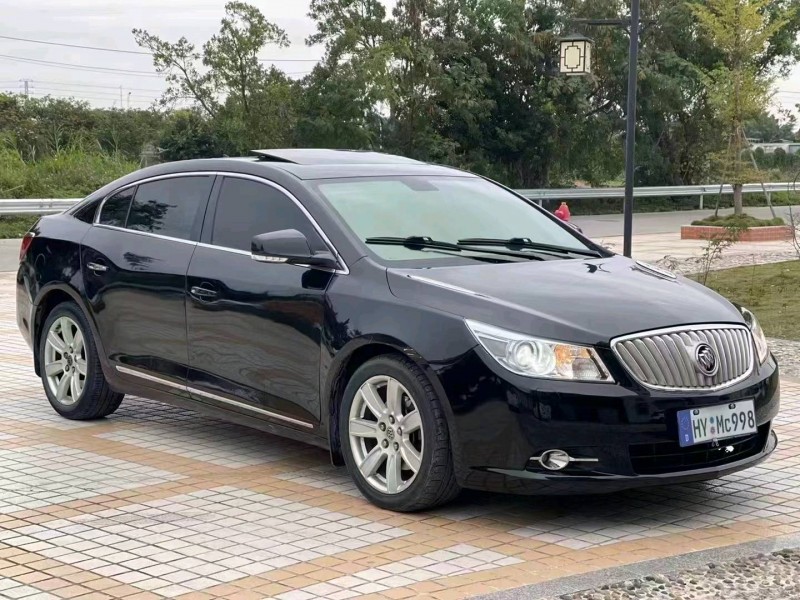 珠海11年别克君越3