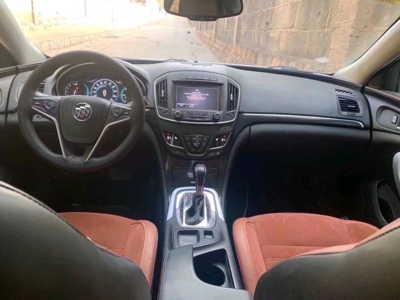 青岛15年别克君威6