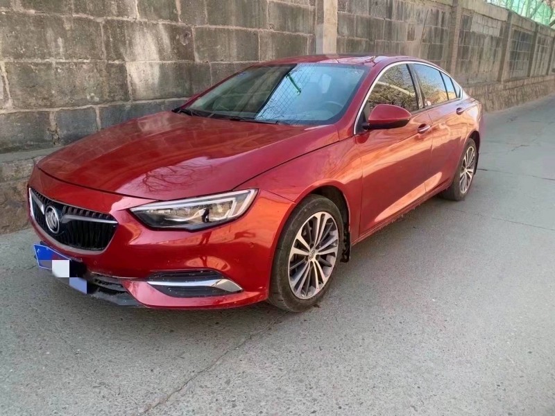 青岛18年别克君威2