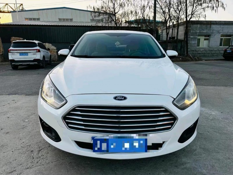 沈阳17年福特福睿斯1