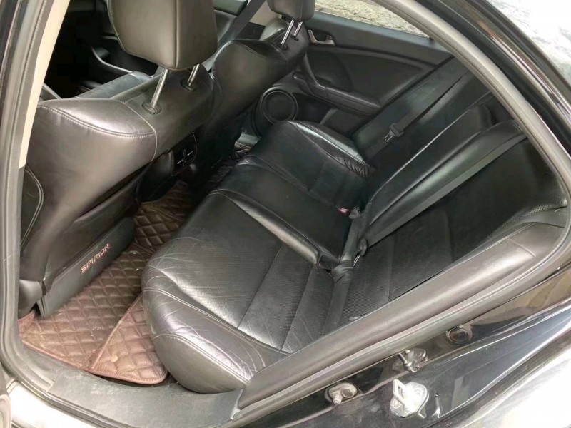 青岛12年本田思铂睿4