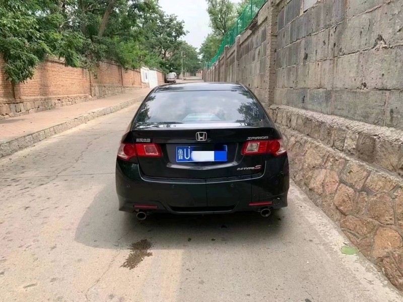 青岛12年本田思铂睿8