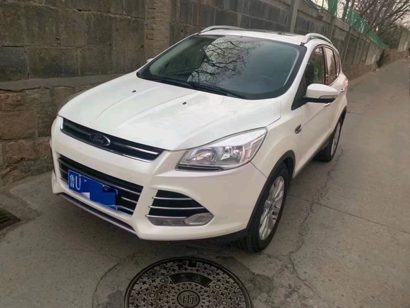 青岛16年福特翼虎9