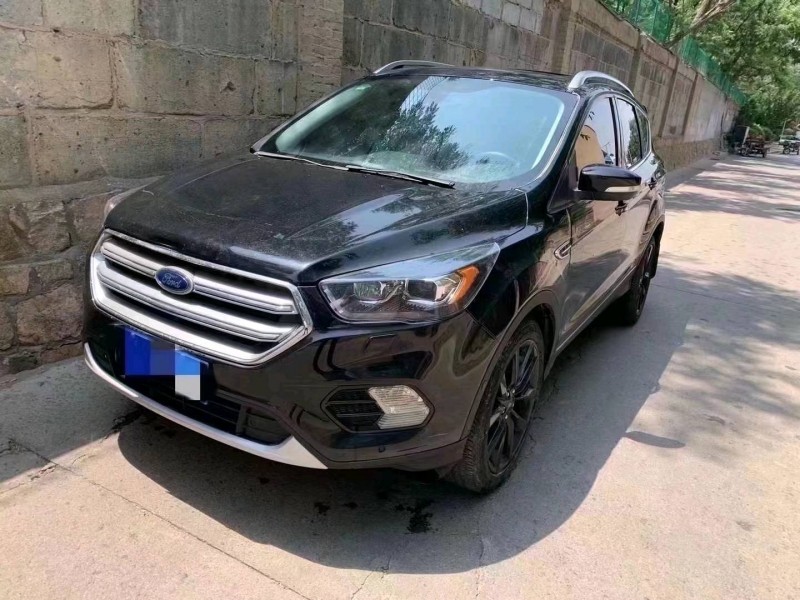 青岛17年福特翼虎4