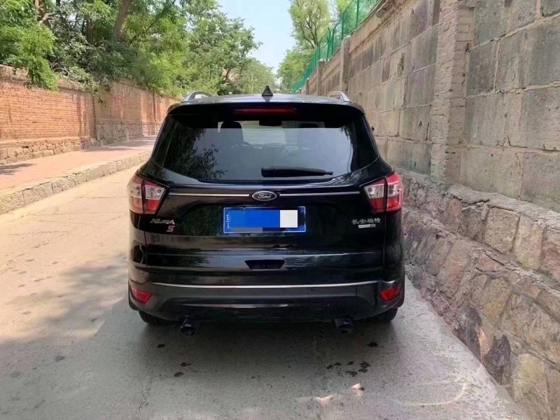 青岛17年福特翼虎7