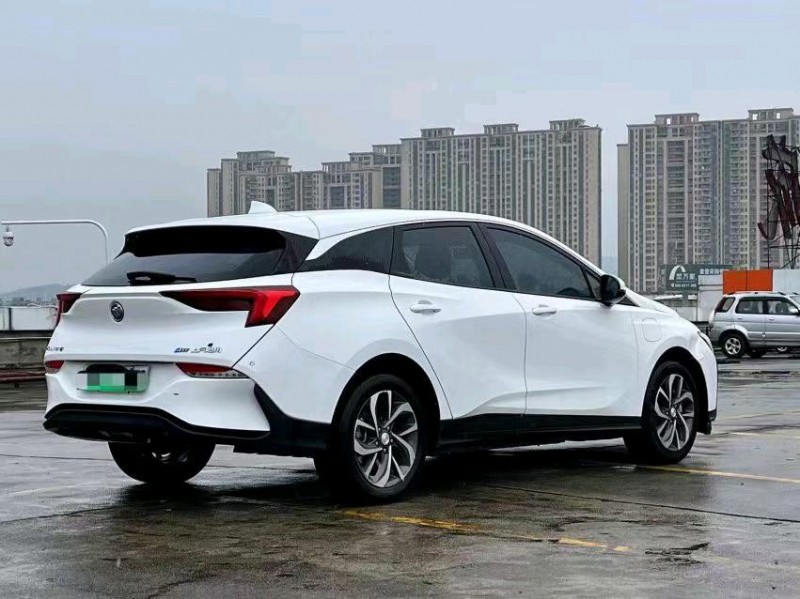 东莞21年别克微蓝7