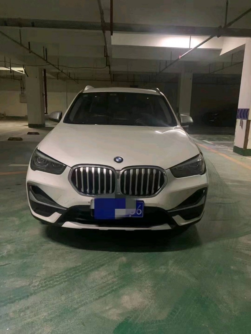 重庆22年宝马X13