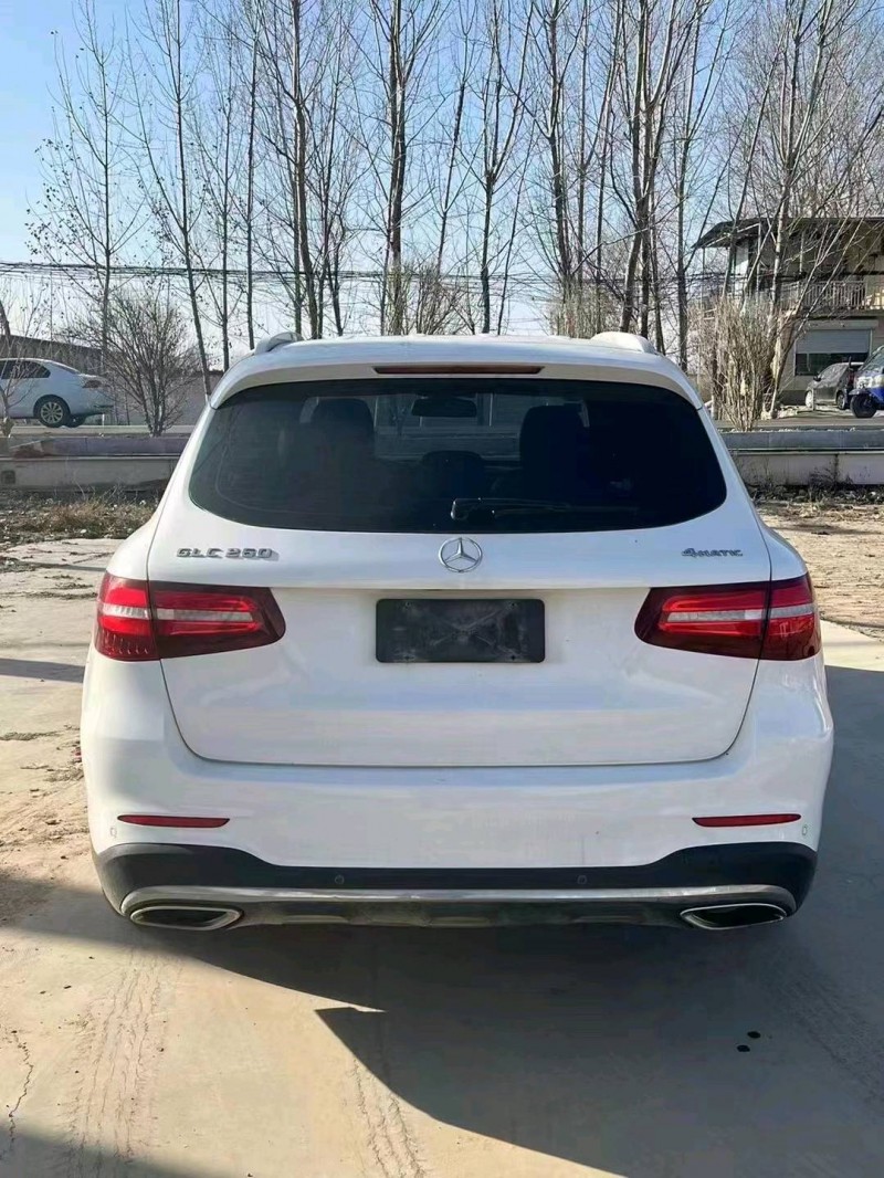 东营18年奔驰GLC2