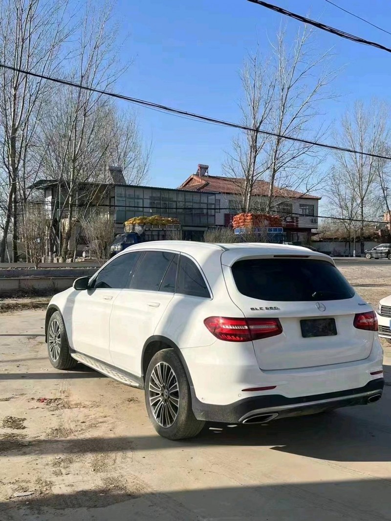 东营18年奔驰GLC3