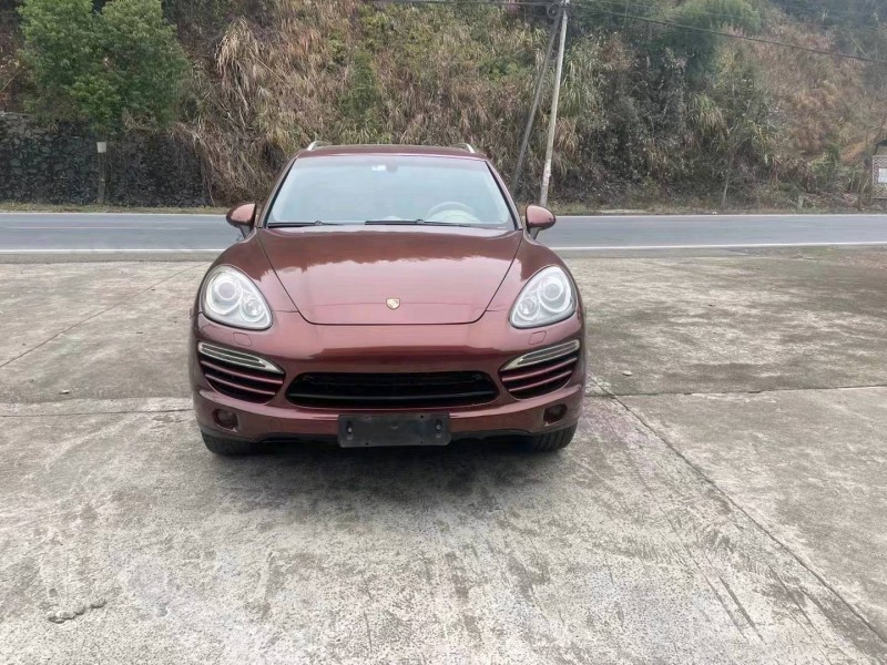 邯郸12年保时捷卡宴8