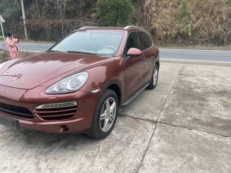 邯郸12年保时捷卡宴7