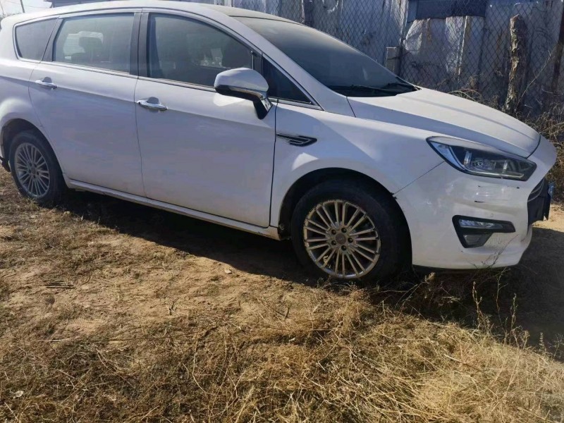 保定18年力帆汽车轩朗2