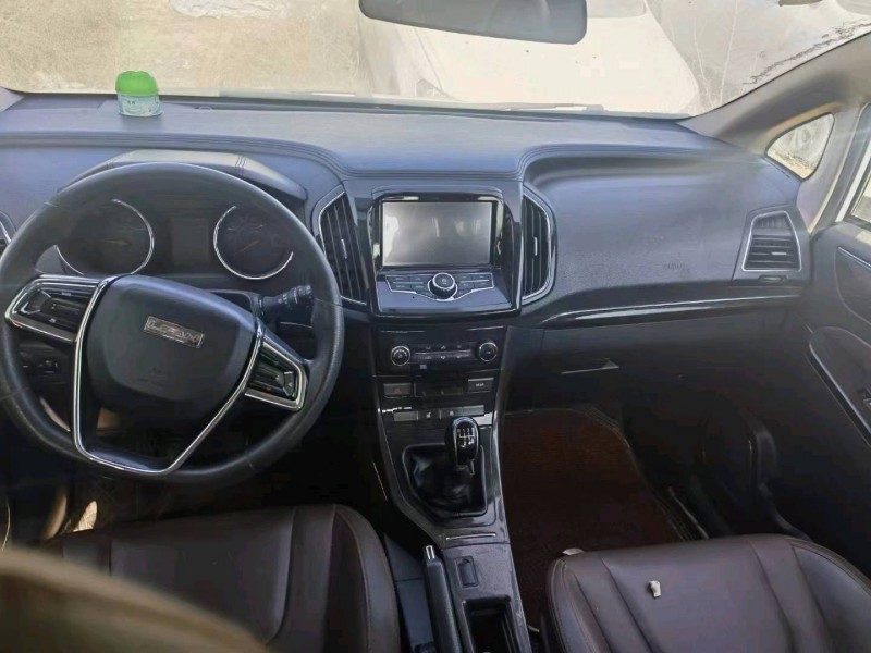 保定18年力帆汽车轩朗6