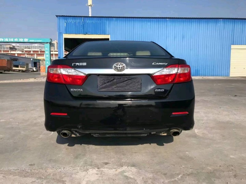 北京12年丰田凯美瑞1