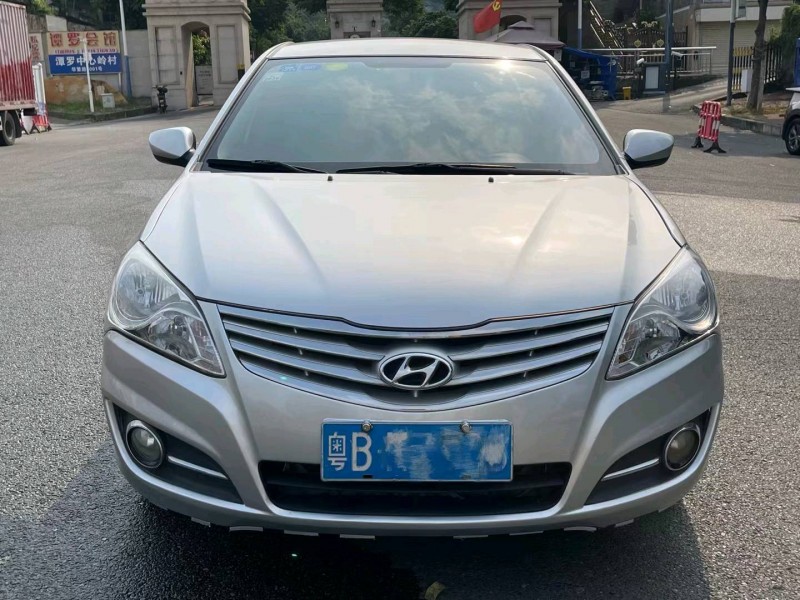 广州14年现代悦动1