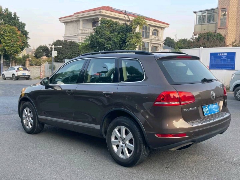 广州15年大众途锐6