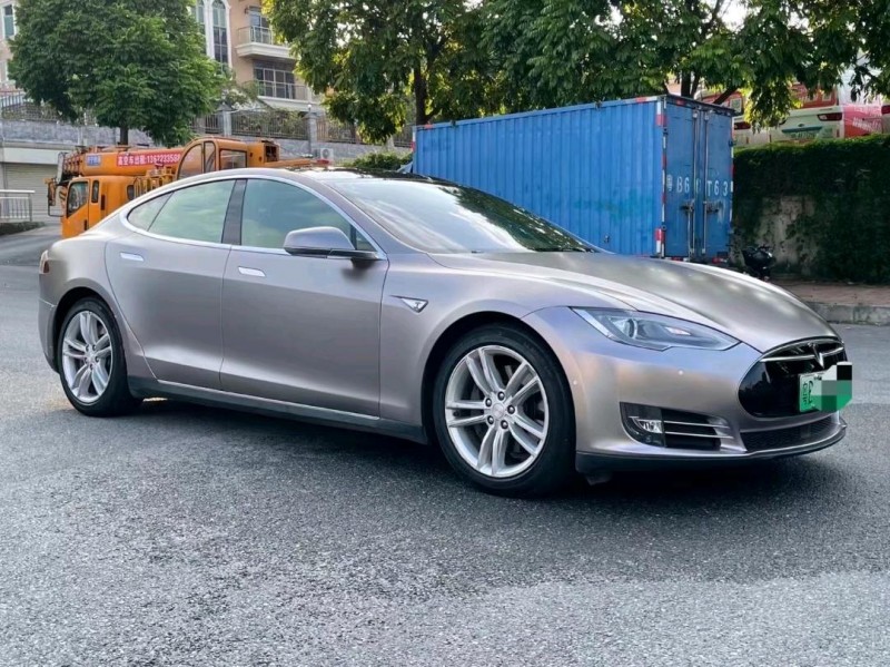 广州16年特斯拉MODEL S4