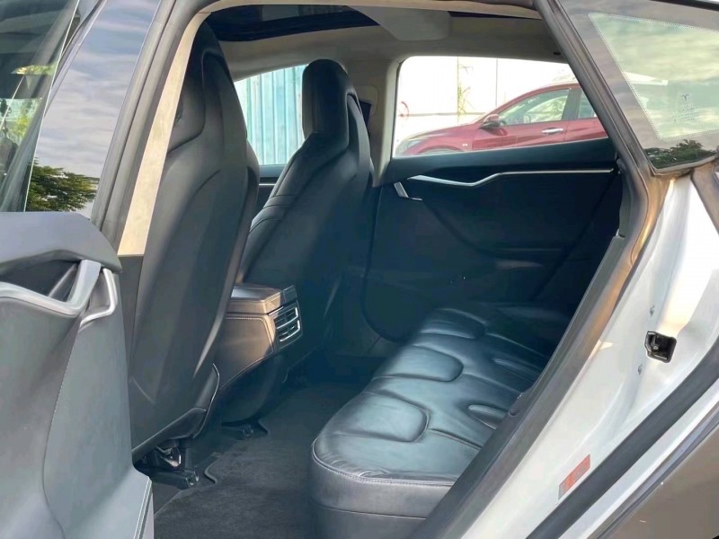 广州16年特斯拉MODEL S6