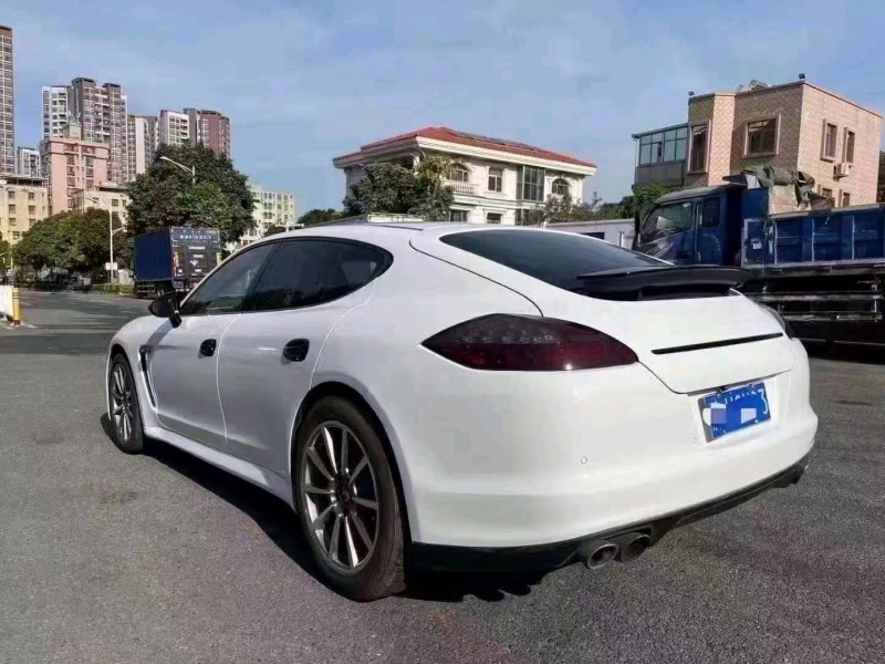 广州11年保时捷帕拉梅拉7
