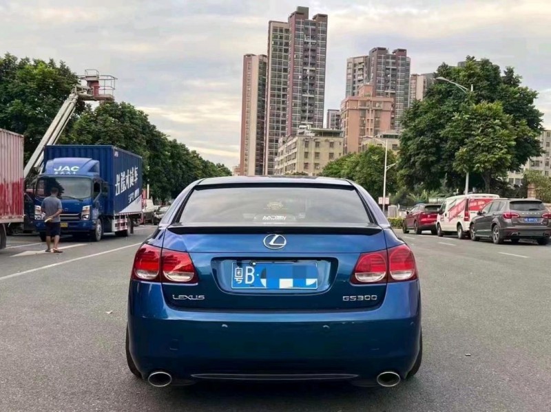 广州07年雷克萨斯GS9