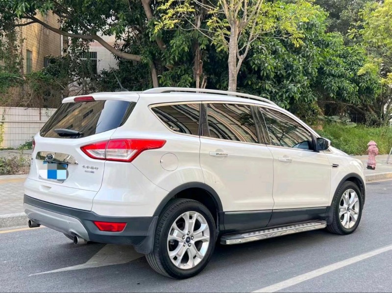 广州14年福特翼虎8