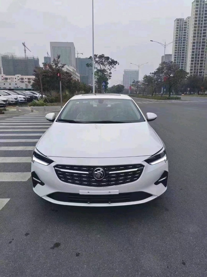 梧州22年别克君威1