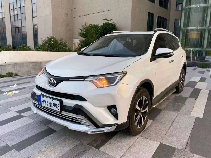 珠海17年丰田RAV46