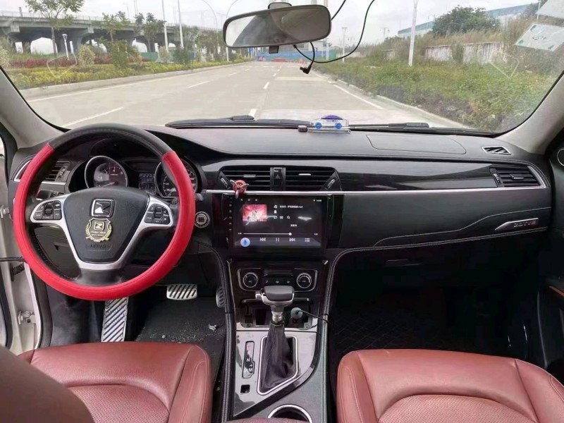 珠海17年众泰T6001