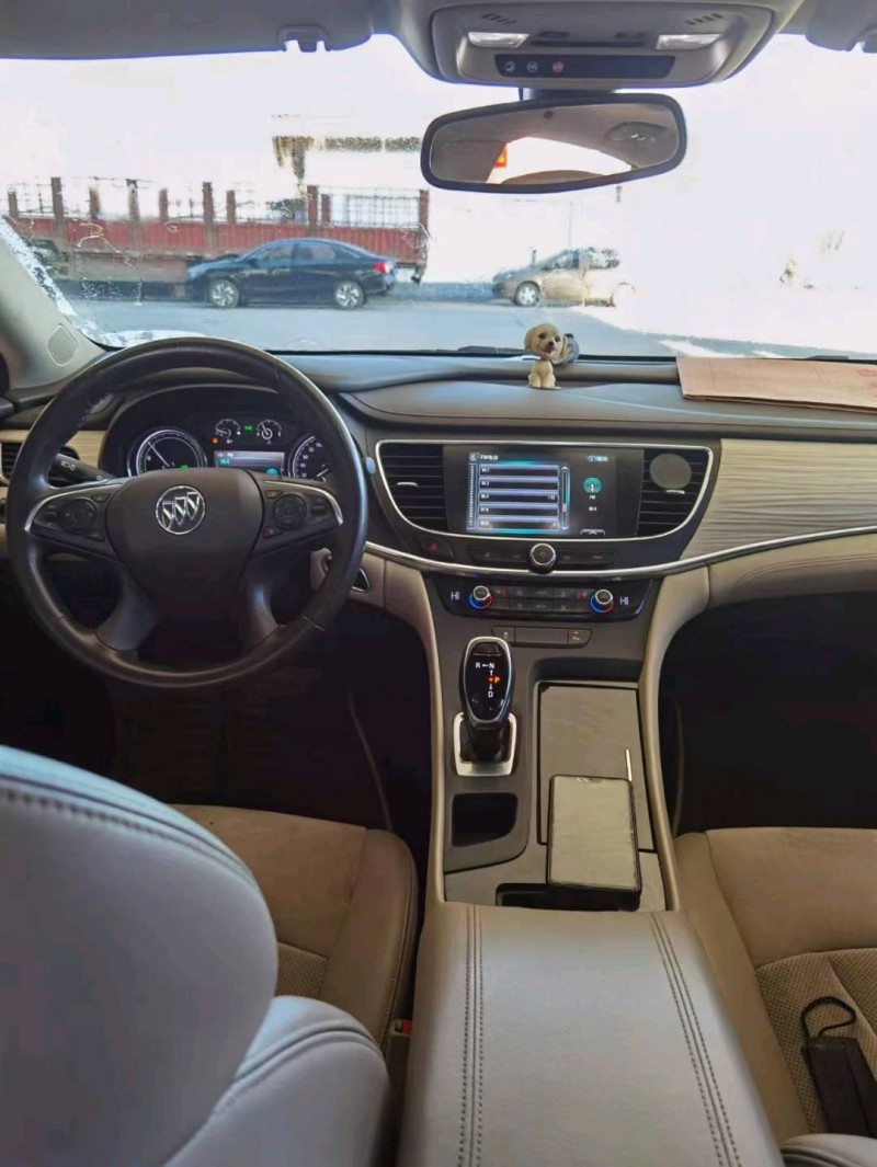 保定18年别克君越8