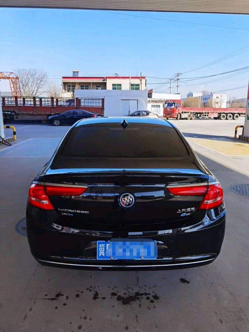 保定18年别克君越9