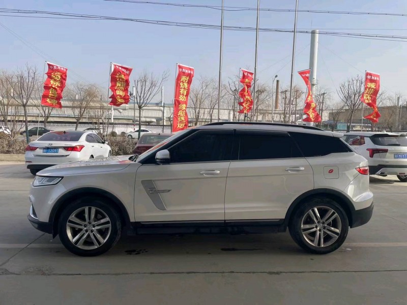 保定17年众泰T7003