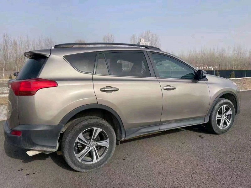 邢台15年丰田RAV4荣放4