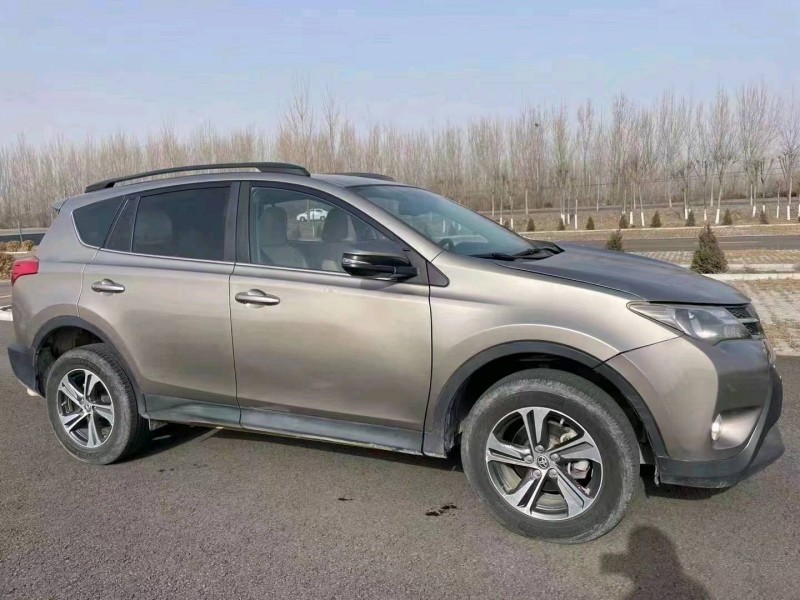 邢台15年丰田RAV4荣放6