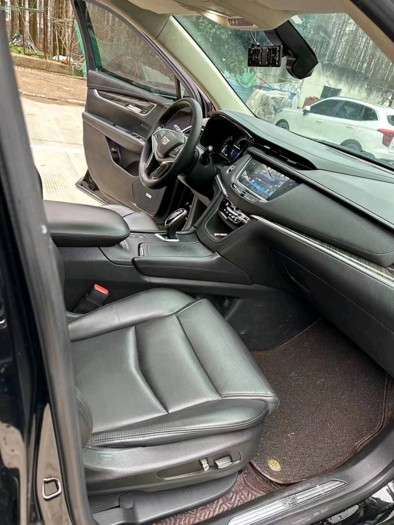 枣庄16年凯迪拉克XT56