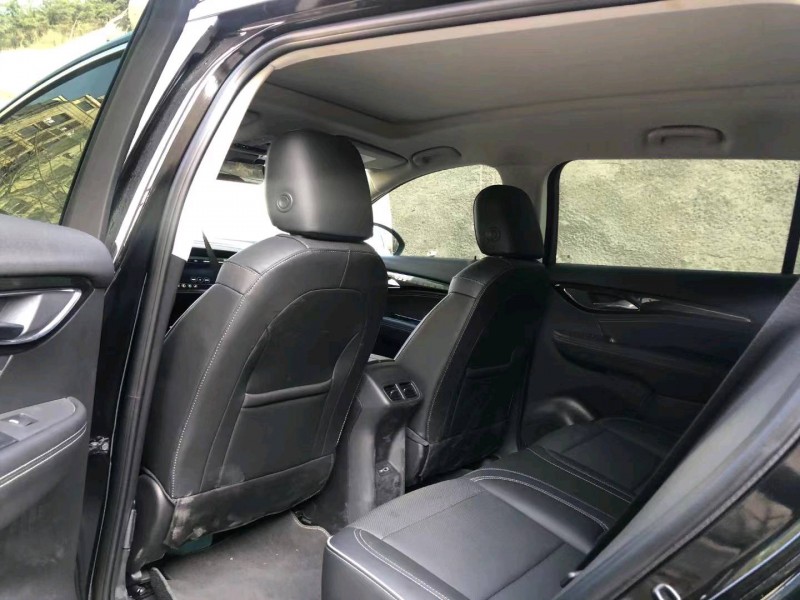 枣庄21年别克昂科威8