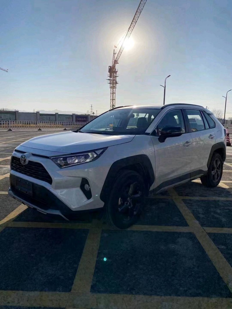 邯郸23年丰田RAV4荣放2