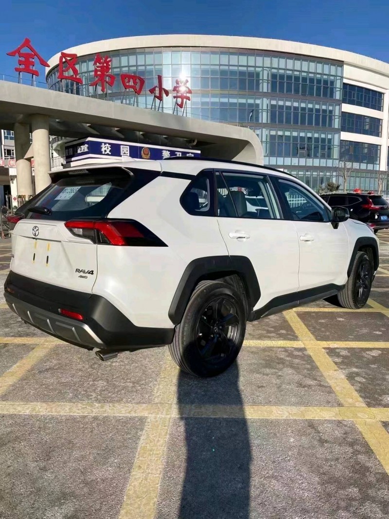 邯郸23年丰田RAV4荣放5