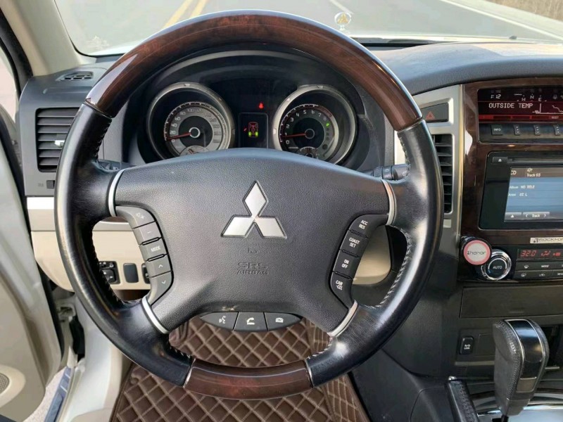 邯郸19年三菱帕杰罗5